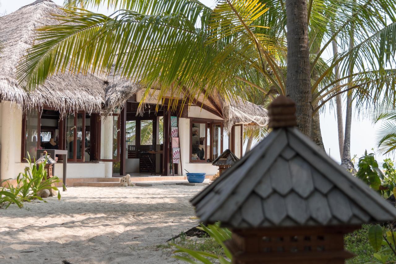 Palm Beach Island Resort & Spa Maldives Fushifaru 외부 사진