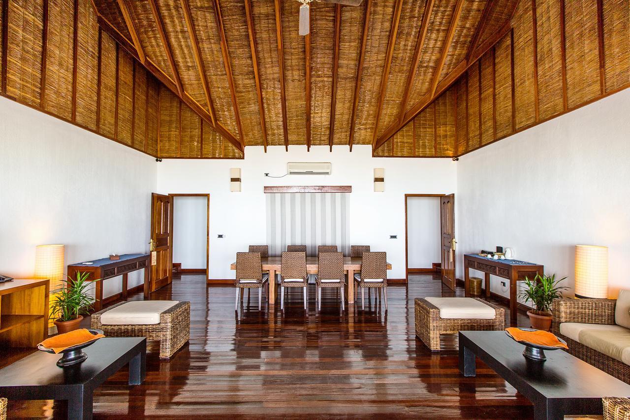 Palm Beach Island Resort & Spa Maldives Fushifaru 외부 사진